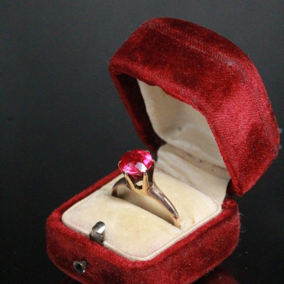 ANTIQUE OTSBY & BARTON BELCHER 2.3 CTW SYNTHETIC RUBY 10k GOLD CLAW PRONGS RING - Picture 5 of 8